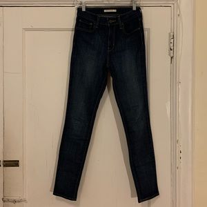 Levi’s 721 jeans size 28 high rise